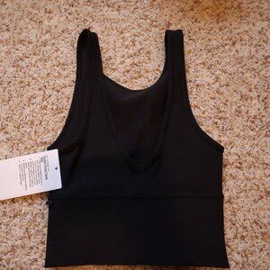 BNWT Black Power Pivot Tank - Lululemon size 2